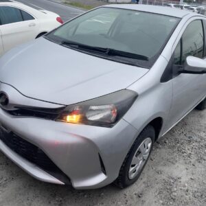 Toyota Vitz | Silver